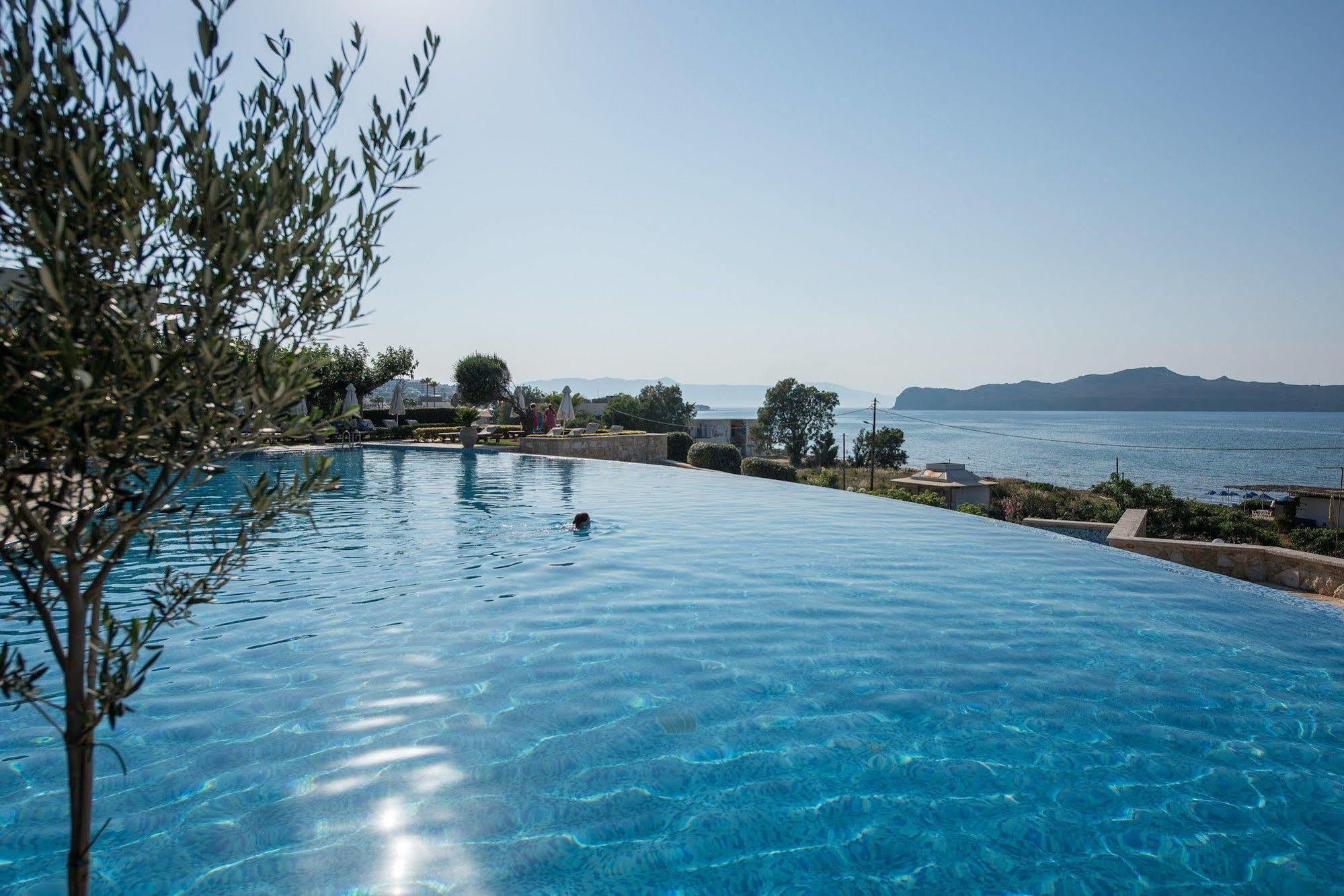 Stalós Cretan Dream Royal Luxury Suites (Adults Only) מראה חיצוני תמונה